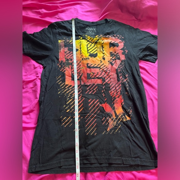 #29 Hurley tshirt - Picture 5 of 5
